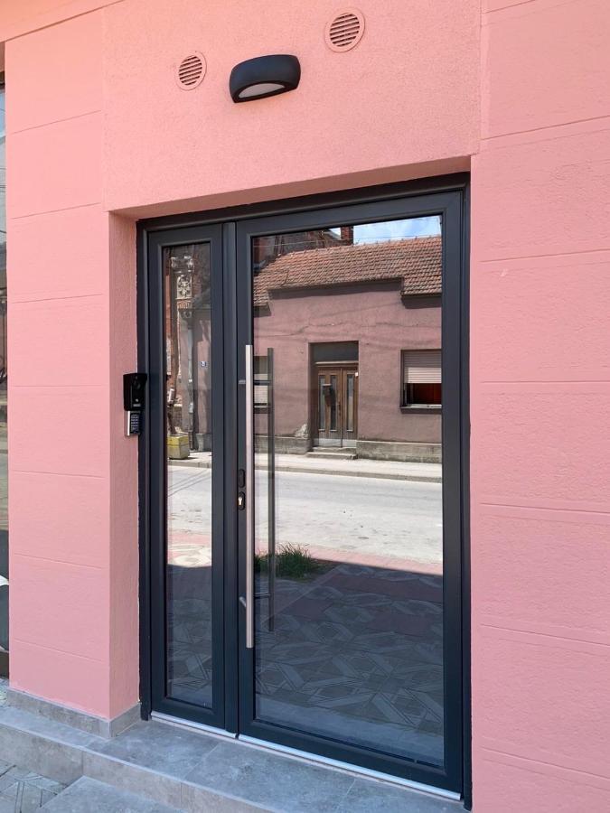 Pink House Apartments Jagodina Exterior foto